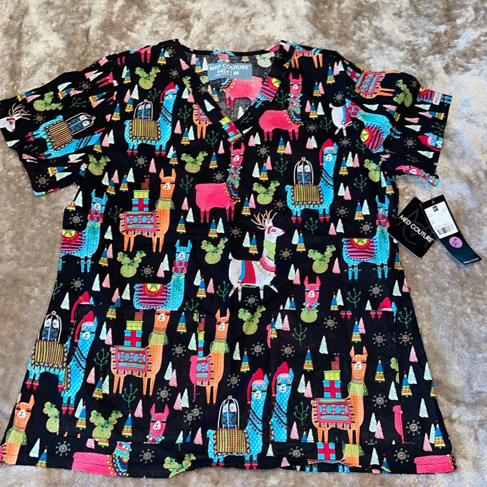 Med Couture scrub top - llama Christmas theme